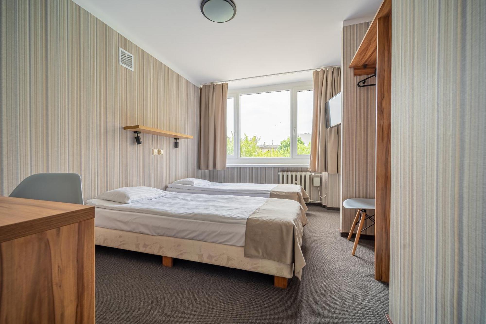 Hotel Mazowiecki Lodz Esterno foto
